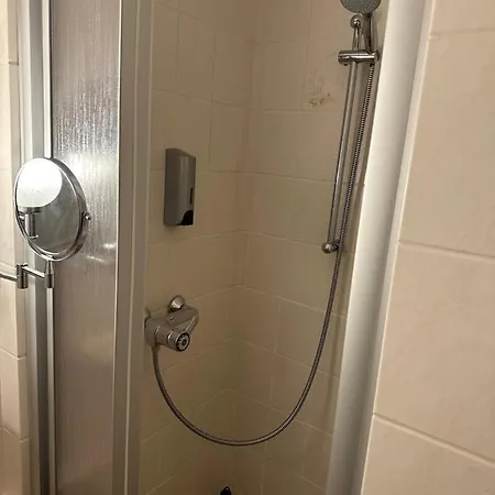 بيت ضيافة Unikat 3*
